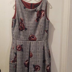 Roz & Ali Floral Dress